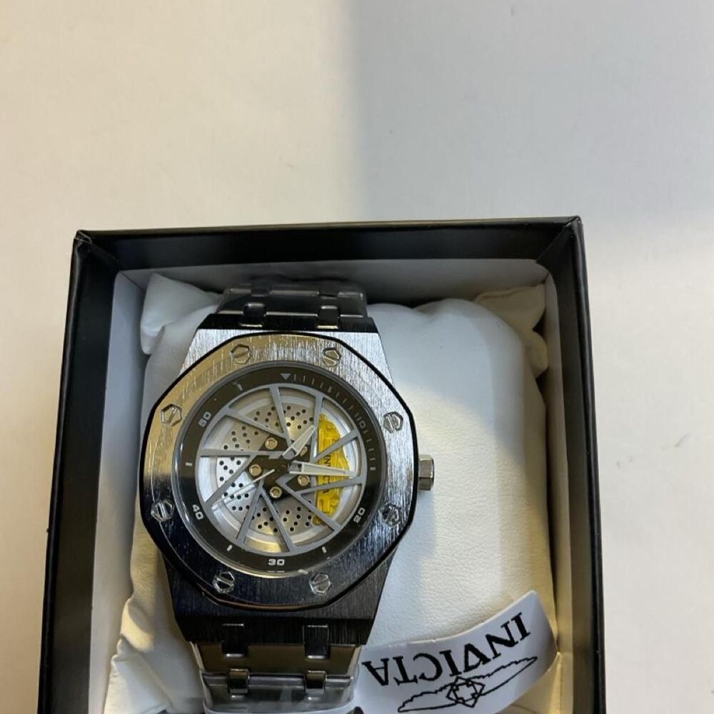 Invicta Men's Black and Grey Watch